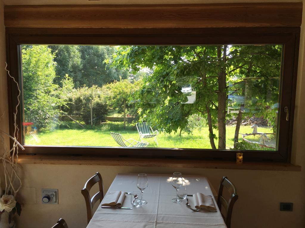 Agriturismo La Virginia Villa Revello Luaran gambar